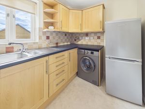 KITCHEN- click for photo gallery
